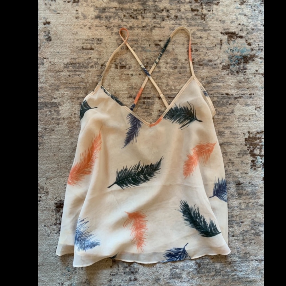 Feather print tank